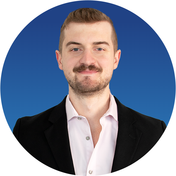 Thomas Olivieri headshot